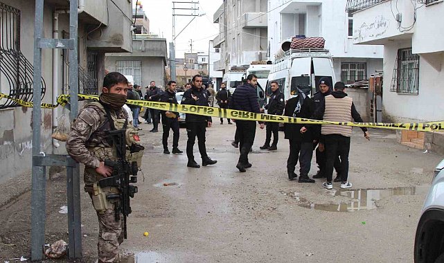 Adana'da taşlı, sopalı, silahlı kavga: 1 ölü, 5 yaralı