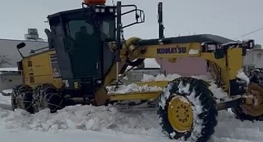Adıyaman'da karla mücadele aralıksız sürüyor