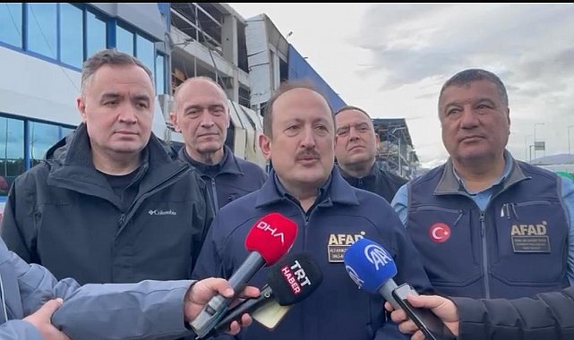 AFAD Başkanı Pehlivan'dan hortum felaketi yaşanan Kemalpaşa'da inceleme