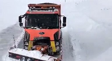 Ağrı-Kağızman kara yolunda yoğun tipi etkili oluyor