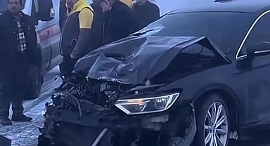 Ağrı'da sis kazaya neden oldu