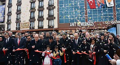 AK Parti Akşehir İlçe Başkanlığı yeni binasında
