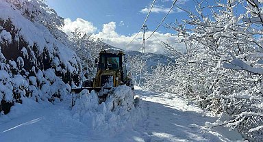 Akçaabat'ta karla mücadele