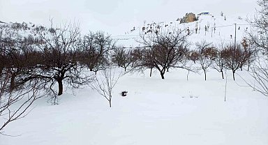 Akçadağ'da kar kalınlığı 1 metreye yaklaştı