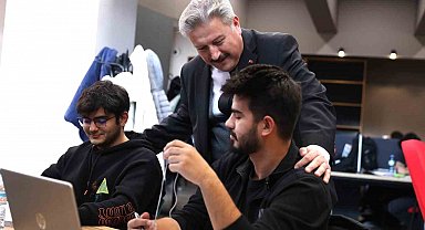 Akıl Küpü Kütüphaneleri dolup taşıyor