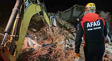 Aksaray'da mandıra çöktü, çok sayıda hayvan telef oldu