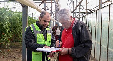 Aksu'da afetten zarar gören seralarda hasar tespiti yapıldı