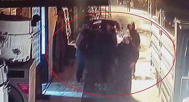 Alacak verecek tartışması, taşlı bıçaklı kavgaya dönüştü: 1 yaralı