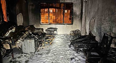 Alevlere teslim olan apartman dairesi kullanılmaz hale geldi