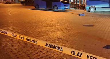 Alkol masasında tartışma kanlı bitti: 1 ölü 2 ağır yaralı