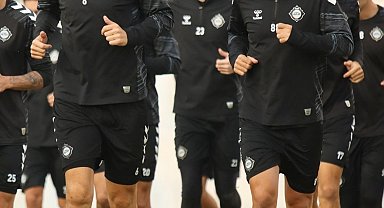Altay'da Ceyhun Gülselam ve Özgür Özkaya fesih hakkını kullanmadı
