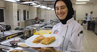 Amasya'nın yeni lezzeti 'elmalı baklava'