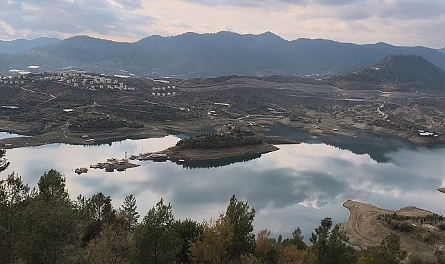 Anamur'da sular altında kalan köyden geriye bir minare kaldı