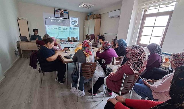 Ankara'da Aile Destek Merkezi kursiyerleri kanserler hakkında bilgilendirildi