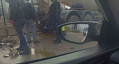 Ankara'da sis kazaları da beraberinde getirdi: 5 yaralı