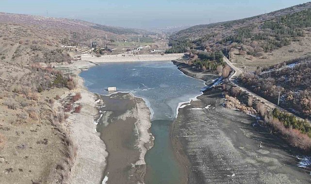 Ankara'da su isyanı: Kesinti bitmiyor, akan su çamur gibi