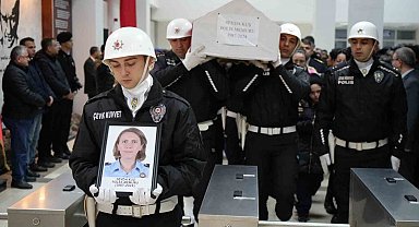 Annesini öldüren babasına "Neden kıydın anneme" feryadı