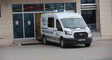 Antalya'da bıçaklanarak öldürülen anne ve kızının cenazeleri Ankara'ya götürüldü