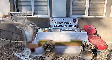 Antalya'da diplomasız kaçak diş tedavisi yapan şüpheliye operasyon