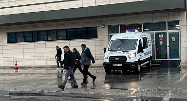 Antalya'da evinde silahla vurulmuş halde ölü bulunan kişinin cenazesi teslim alındı