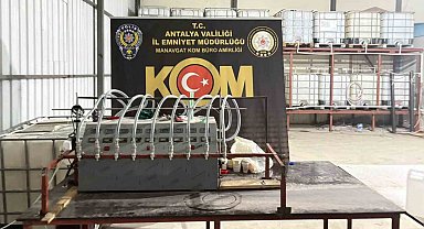 Antalya'da son 1 haftada suç işleme amacıyla örgüt kurma ve kaçakçılık suçlarından 14 kişi tutuklandı