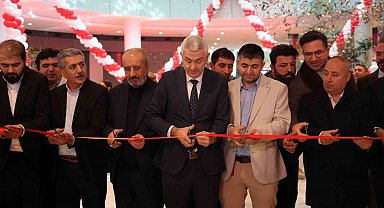 Antalya'da teknoloji indirimi izdihama yol açtı: 10 saat yağmur altında beklediler