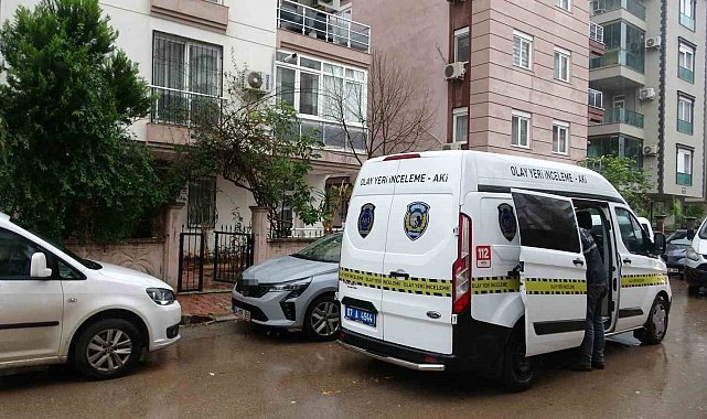 Antalya'da yaşlı kadın evinde ölü bulundu