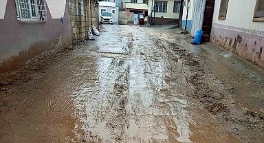 Araban'da vatandaşların çamur çilesi