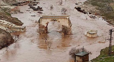 Araban'daki yağışlar, Karasu ve Sıtma pınar çayının su seviyesini yükseltti