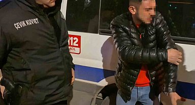 Arabanın içinde bıçaklandı, "Kaçmasaydım beni öldürürdü" dedi