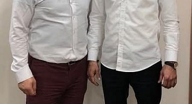 Arkadaşını bıçaklayarak öldüren zanlının kooperatif başkanı olduğu ve 2 ay önce açık cezaevinden kaçtığı ortaya çıktı