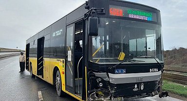 Arnavutköy'de İETT otobüsü kazaya karıştı: 2 yolcu yaralandı