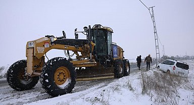 Arnavutköy'de tüm yollar açık: 120 araç, 700 personel sahada