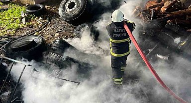 Arsuz'da hurdalık yangını