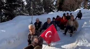 Artvin'de 7'den 70'e kızak keyfi