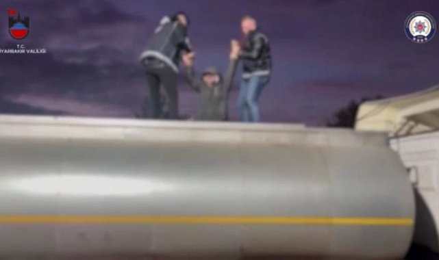 Atık tankeri içinde 32 düzensiz göçmen yakalandı: 4 organizatör tutuklandı