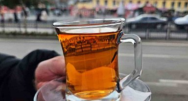 Ayaz vurdu, fincanlar kış çayıyla doldu