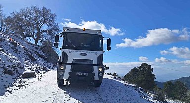 Aydın Büyükşehir Belediyesi'nden Paşa Yaylası'nda tuzlama çalışması