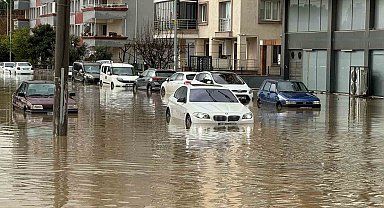 Aydın'da dereler taştı, sokaklar göle döndü