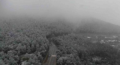 Aydos'ta etkili olan kar yağışı havadan görüntülendi