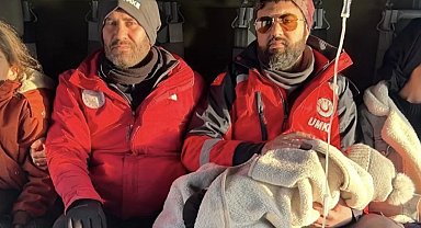 Bahçesaray'da iki hasta helikopterle Van'a sevk edildi