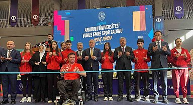 Bakan Bak: "Güçlü Türkiye için Türkiye Yüzyılı'nda gençliğin yüzü olarak, sporun yüzü olarak çalışmaya devam edeceğiz"