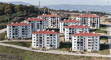 Bakan Kurum'dan Yalova sosyal konut paylaşımı: "Türkiye'yi ev sahibi yapıyoruz"