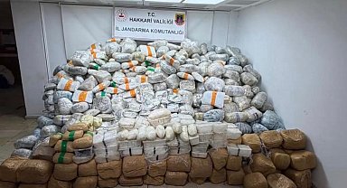 Bakan Yerlikaya: "Yüksekova kırsalında 860 kilogram uyuşturucu madde ele geçirildi"