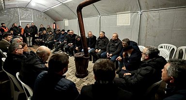 Bakan Yerlikaya, Yalova'da şehit polis Yasin Koçyiğit'in ailesini ziyaret etti