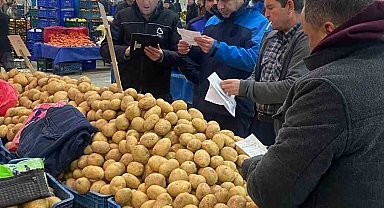 Balıkesir Büyükşehir Belediyesi pazar yerlerini denetliyor