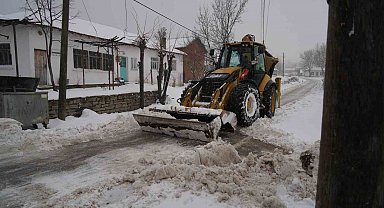 Balıkesir Büyükşehir Belediyesinden karla mücadele çalışmaları