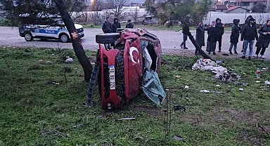 Balıkesir Çevre Yolu'nda takla atan otomobil yan yattı: 2 yaralı