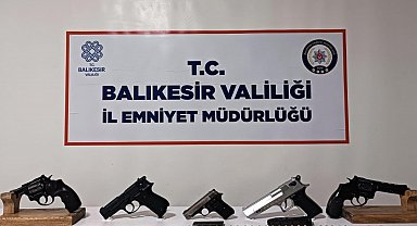 Bandırma Emniyeti'nden güvenlik raporu, 186 ruhsatsız silah ele geçirildi