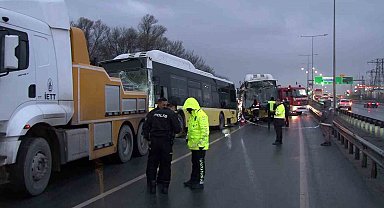Başakşehir'de 3 İETT otobüsü çarpıştı, 5 yolcu yaralandı